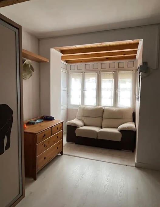 Apartamento Acogedor En 比利亚努亚 外观 照片